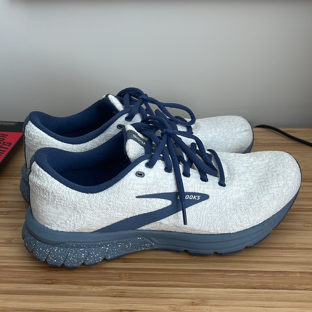 Brooks Signal 3 Tennis Shoes